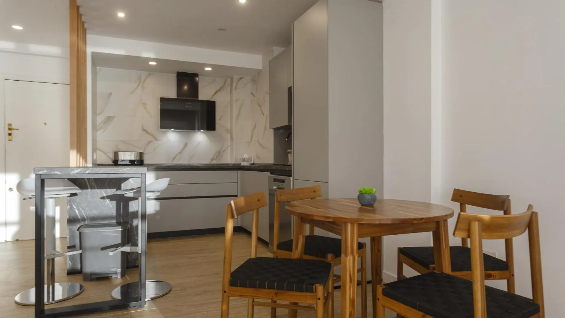 Apartment Delfin Sunny Home By Cadiz4Rentals